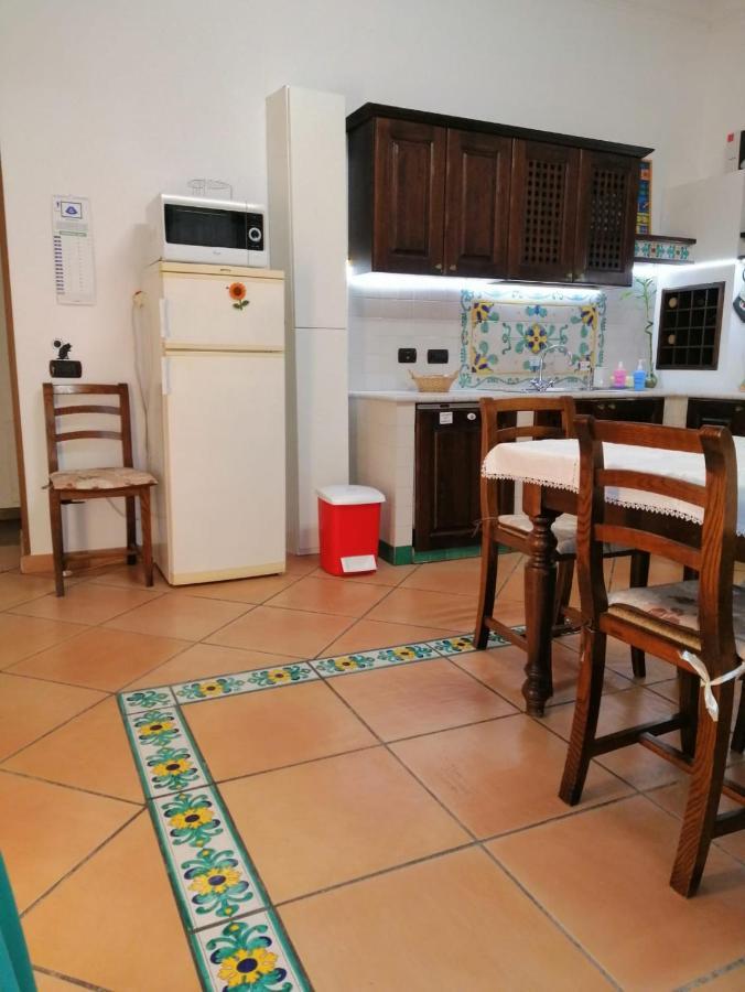 La Casa Di Tania A Napoli Lejlighed Eksteriør billede